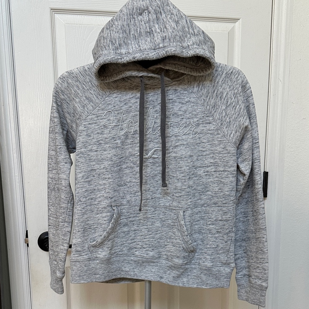 Hollister Women’s Gray Pullover Hoodie Size L